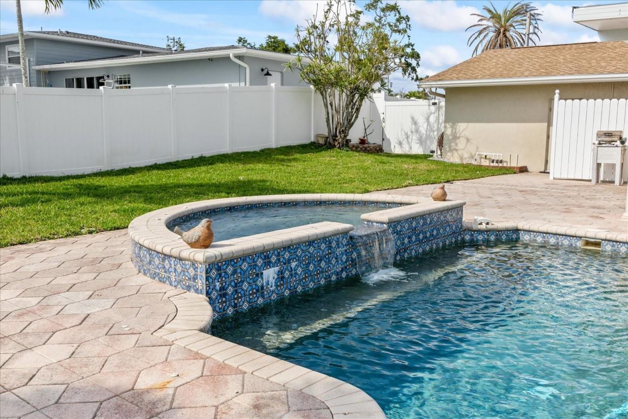 7886 9th Avenue S, Saint Petersburg, FL 33707 Photo