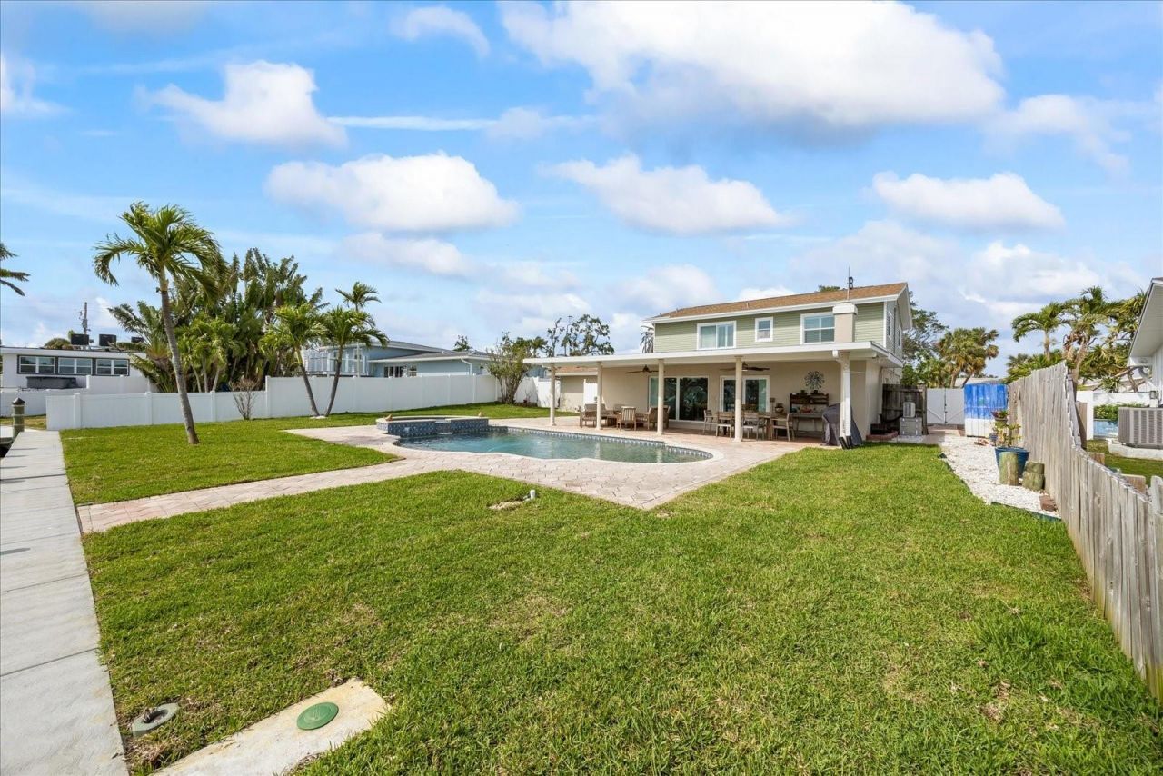 7886 9th Avenue S, Saint Petersburg, FL 33707 Photo