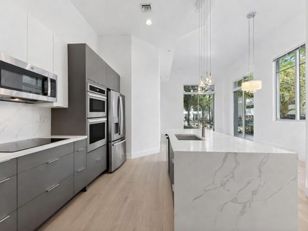 300 S Australian Avenue, Unit 105, West Palm Beach, FL 33401