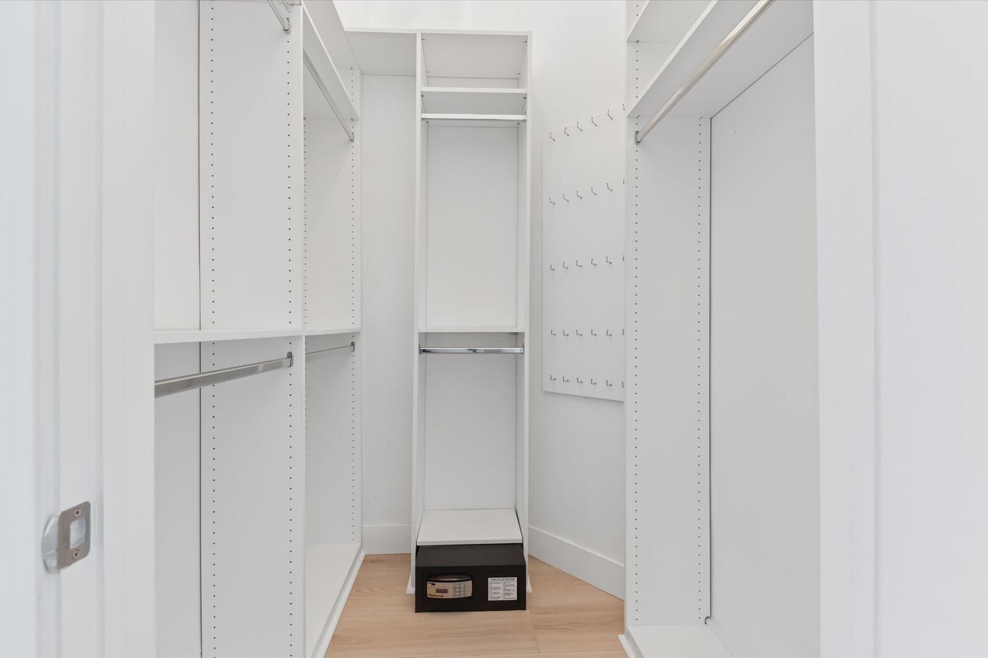 300 S Australian Avenue, Unit 105, West Palm Beach, FL 33401 Photo