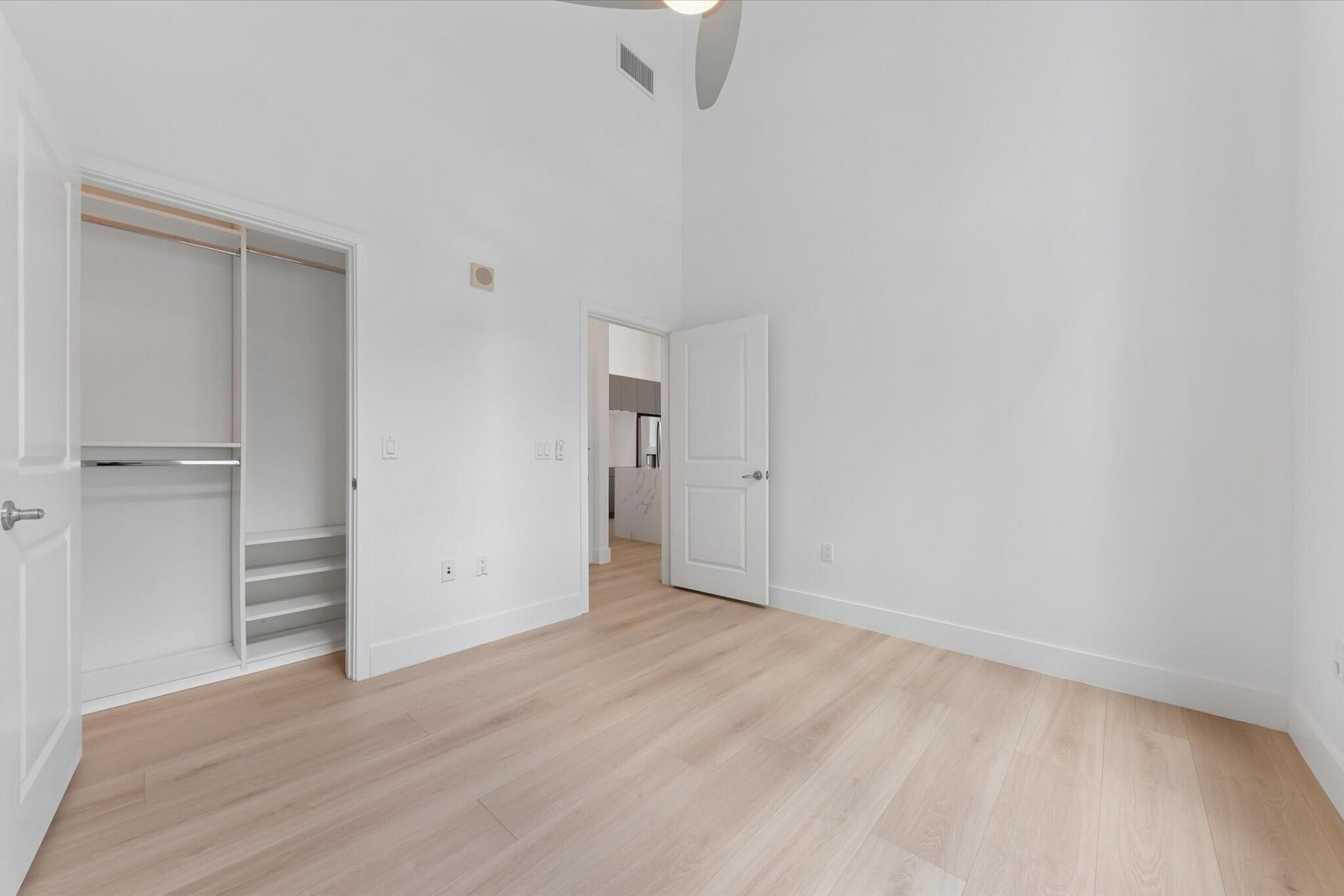 300 S Australian Avenue, Unit 105, West Palm Beach, FL 33401 Photo