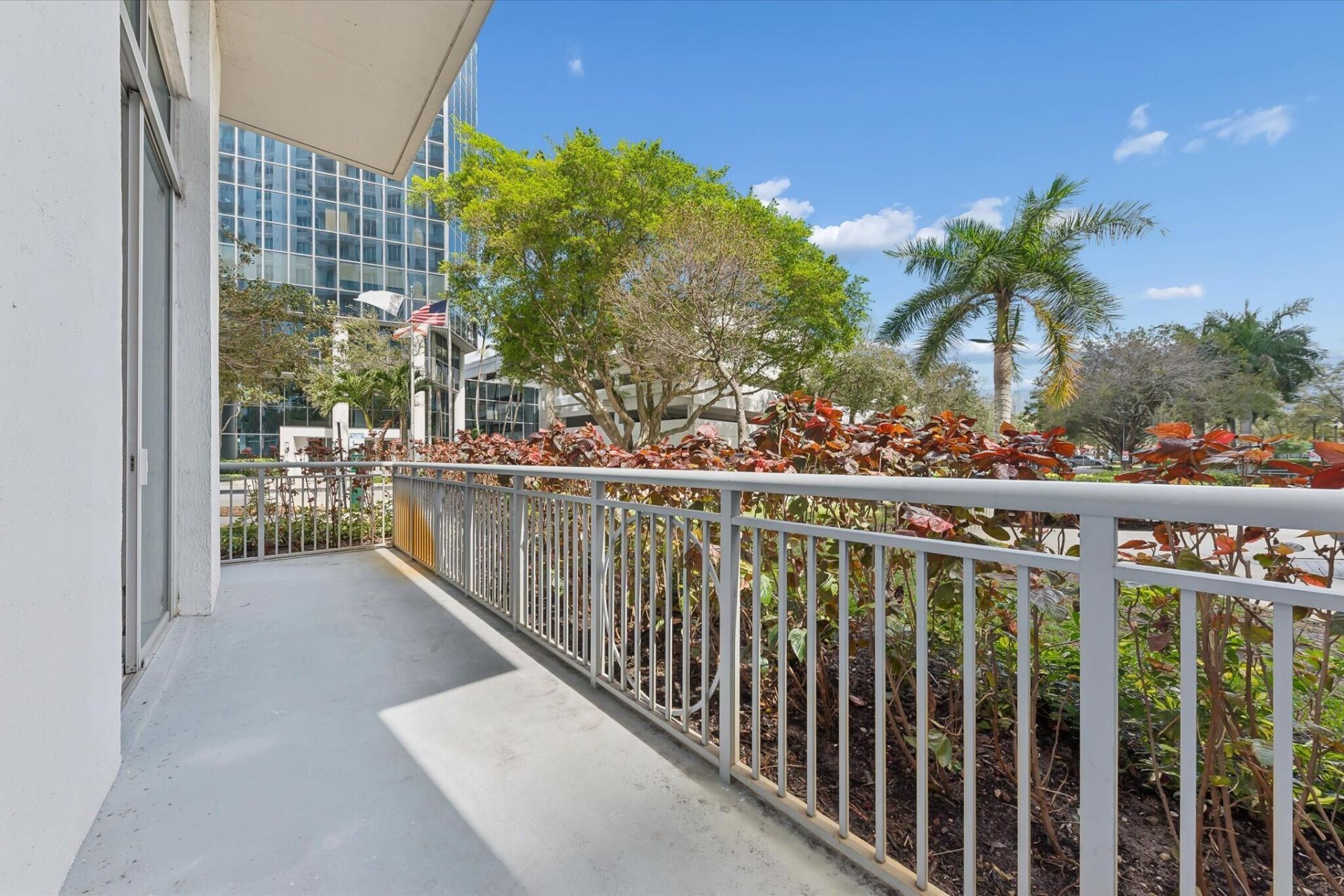 300 S Australian Avenue, Unit 105, West Palm Beach, FL 33401 Photo