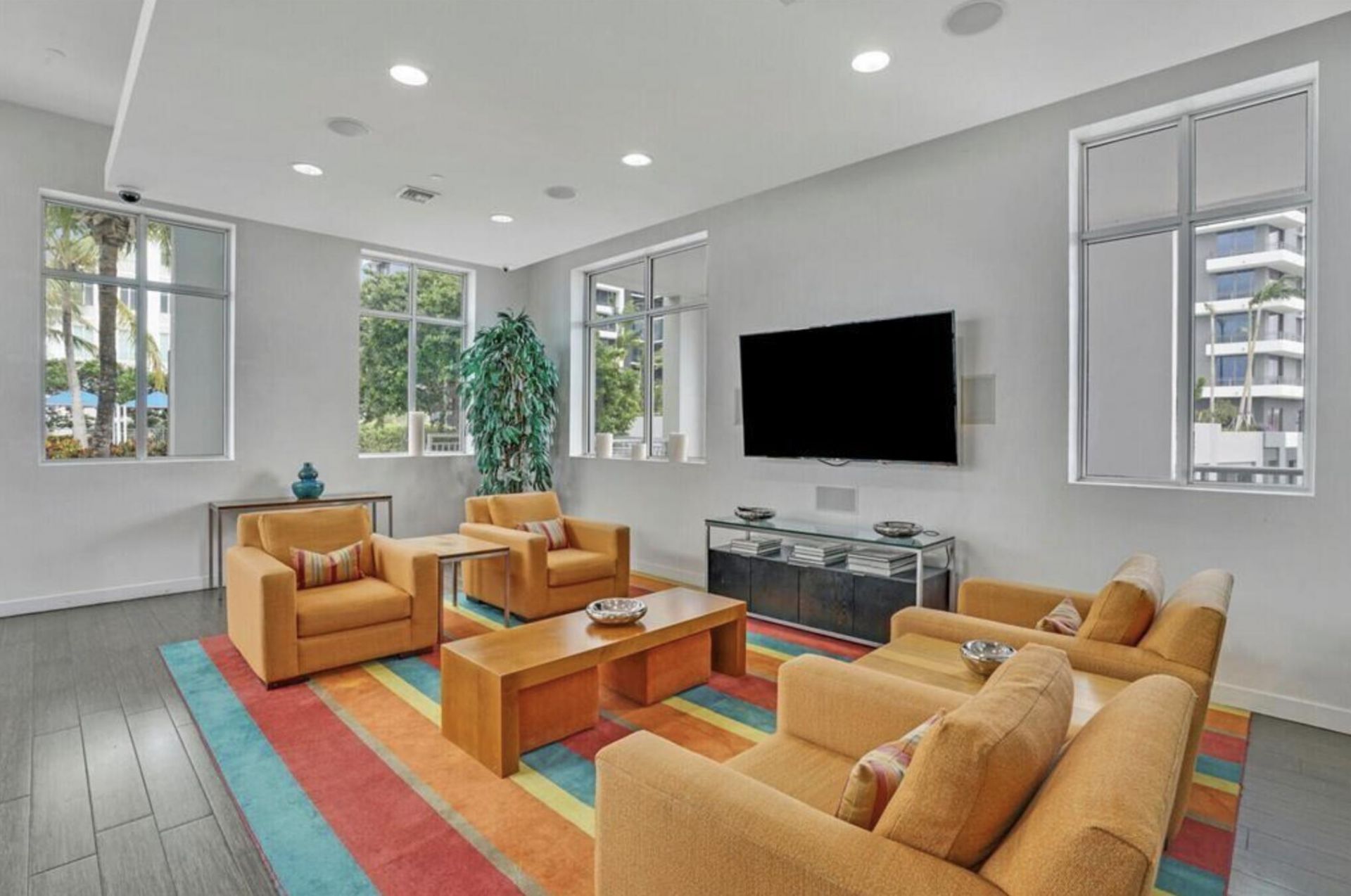 300 S Australian Avenue, Unit 105, West Palm Beach, FL 33401 Photo