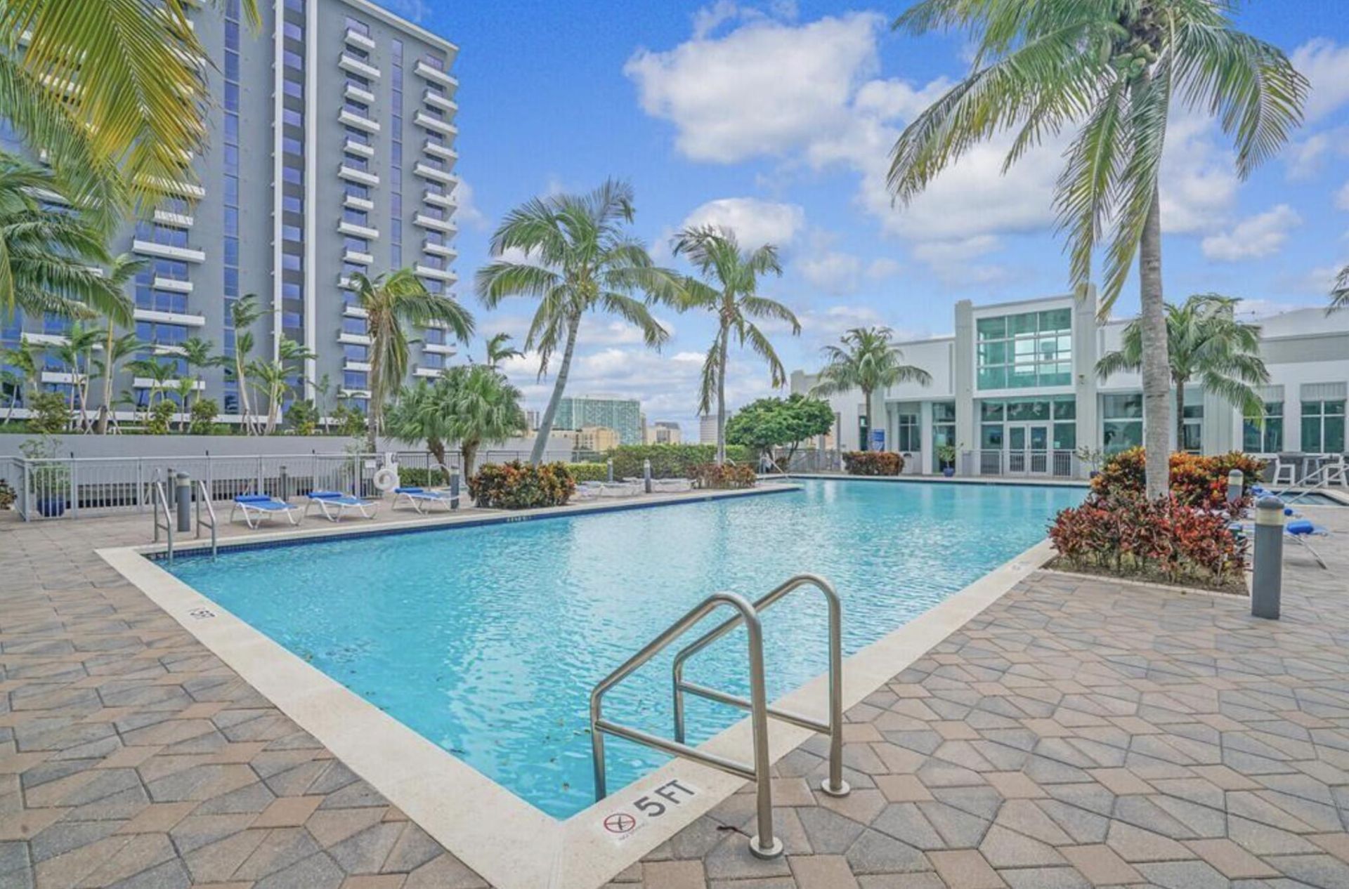 300 S Australian Avenue, Unit 105, West Palm Beach, FL 33401 Photo