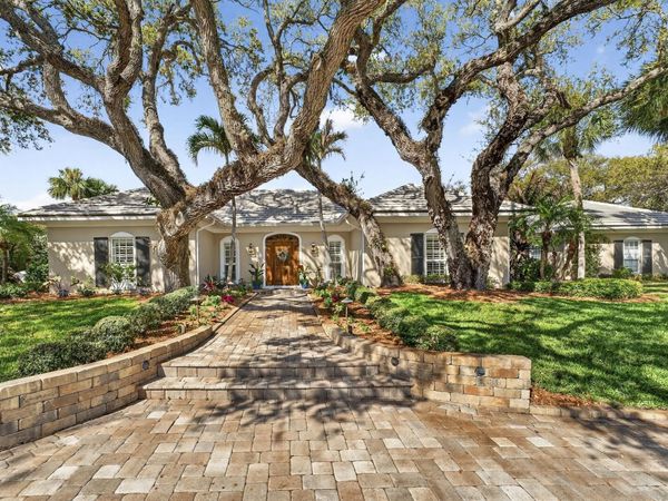 4691 Pebble Bay Circle, Indian River Shores, FL 32963