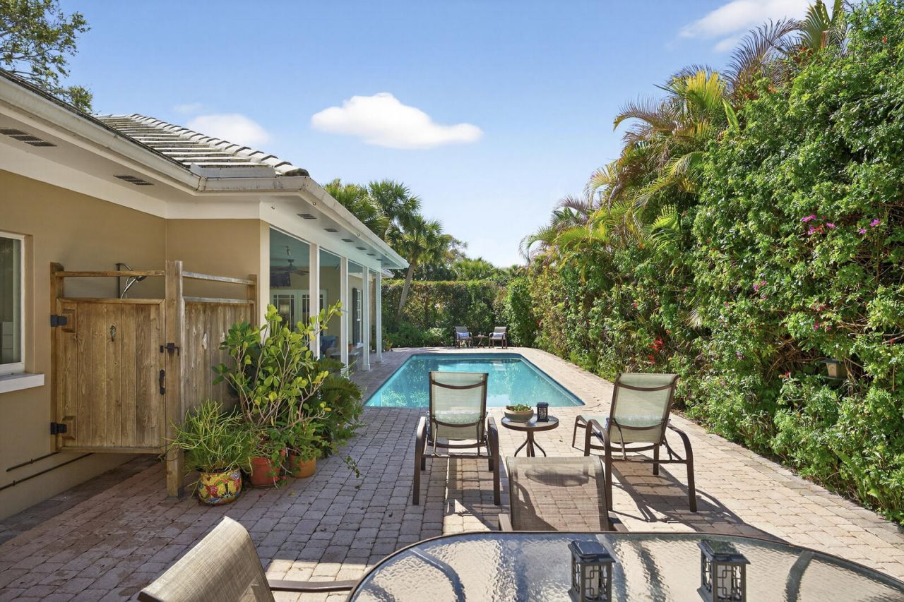 4691 Pebble Bay Circle, Indian River Shores, FL 32963 Photo