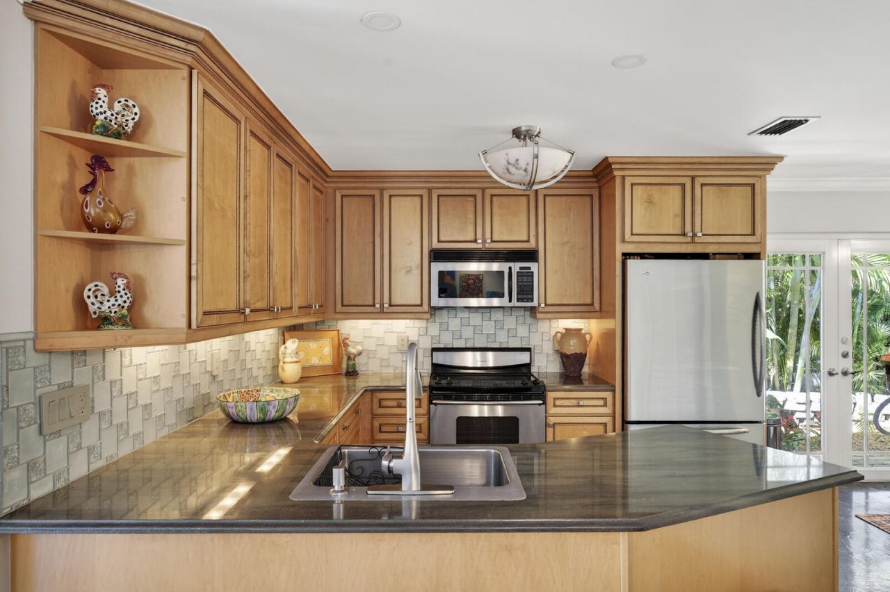 4691 Pebble Bay Circle, Indian River Shores, FL 32963 Photo