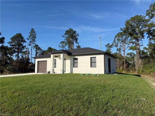 454 Norwood AVE S, LEHIGH ACRES, FL 33974