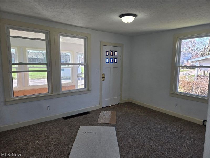 319 17th Street, Elyria, OH 44035 Photo 2