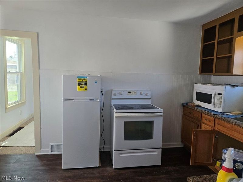 319 17th Street, Elyria, OH 44035 Photo 6