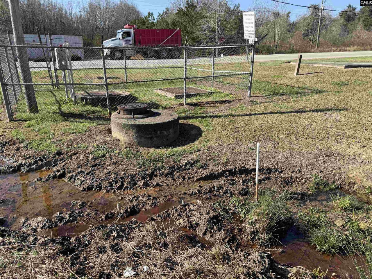 330 Highway 151 Photo 9