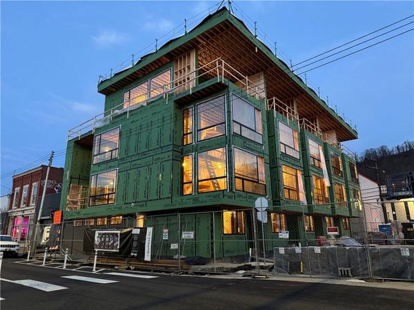 303 27th, Pittsburgh, PA 15222