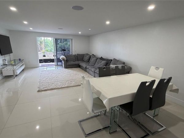 10110 Boca Entrada Blvd, Unit 305, Boca Raton, FL 33428