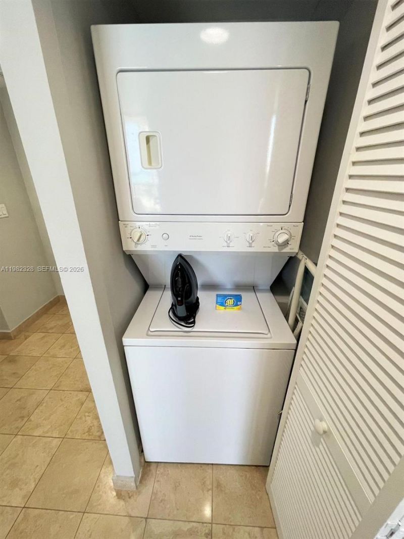 18683 Collins Av , Unit 1206, Sunny Isles Beach, FL 33160 Photo