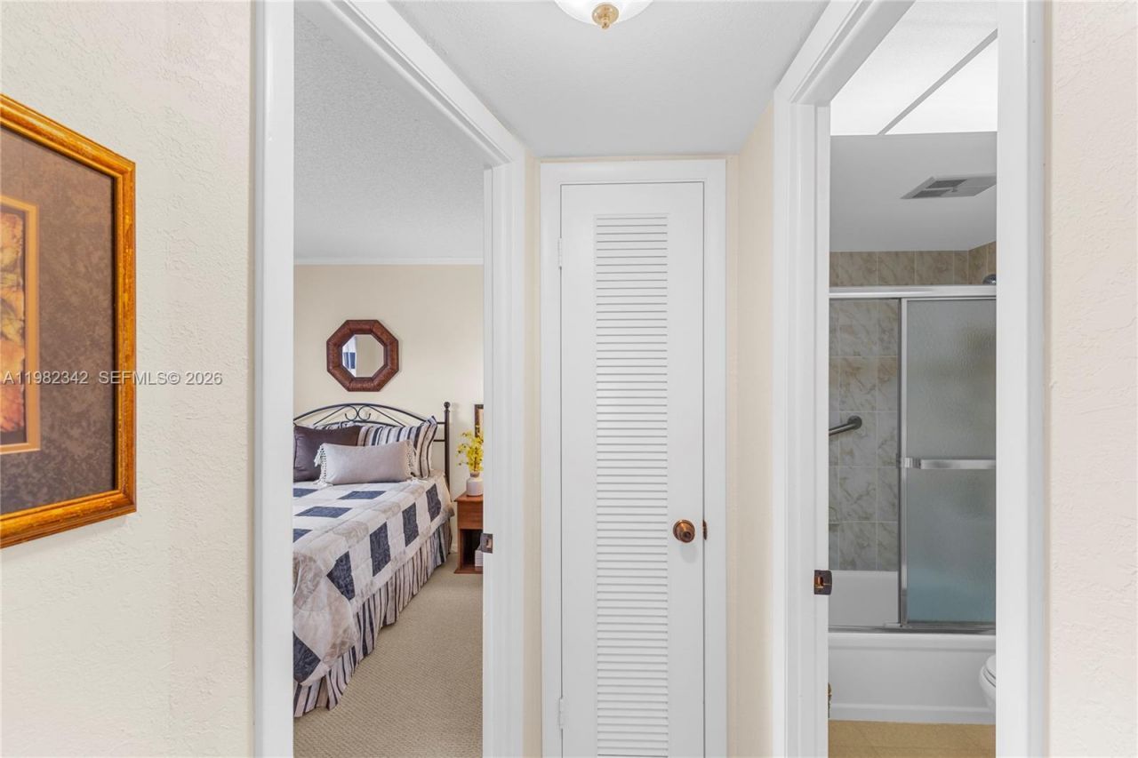 8950 Sunrise Lakes Blvd, Unit 309, Sunrise, FL 33322 Photo