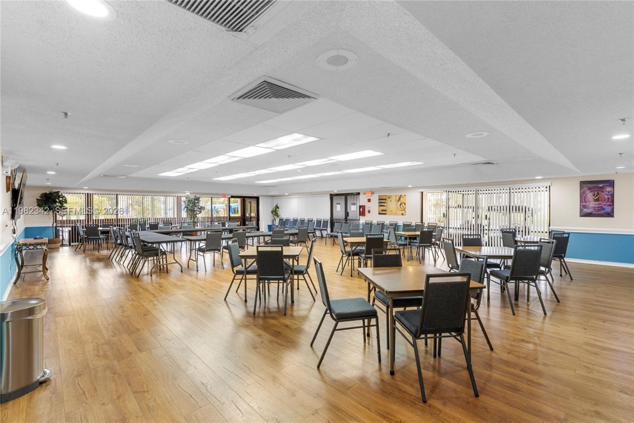 8950 Sunrise Lakes Blvd, Unit 309, Sunrise, FL 33322 Photo