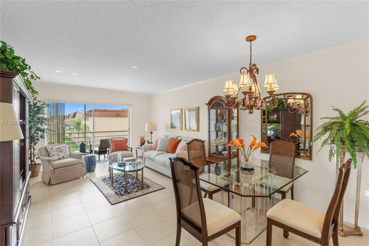 8950 Sunrise Lakes Blvd, Unit 309, Sunrise, FL 33322 Photo