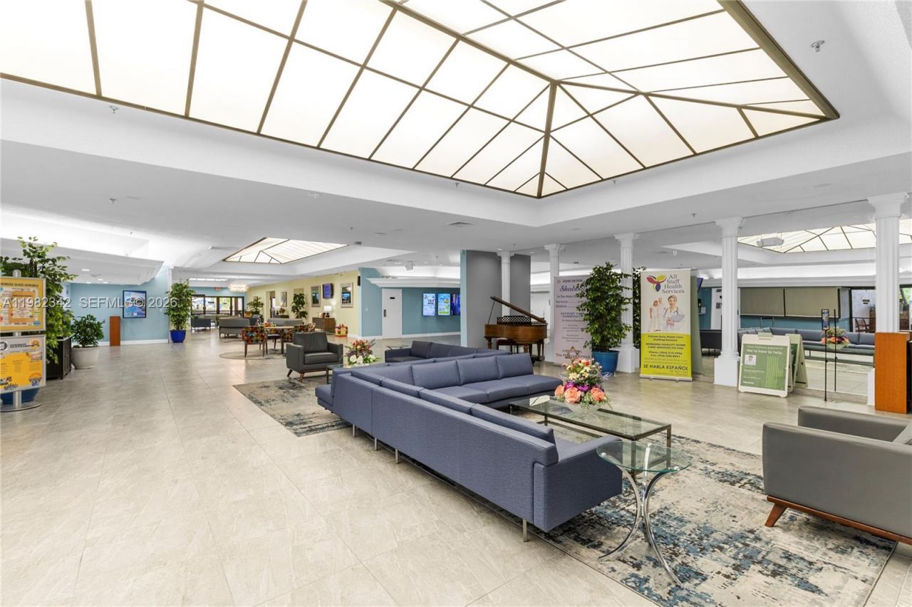 8950 Sunrise Lakes Blvd, Unit 309, Sunrise, FL 33322 Photo