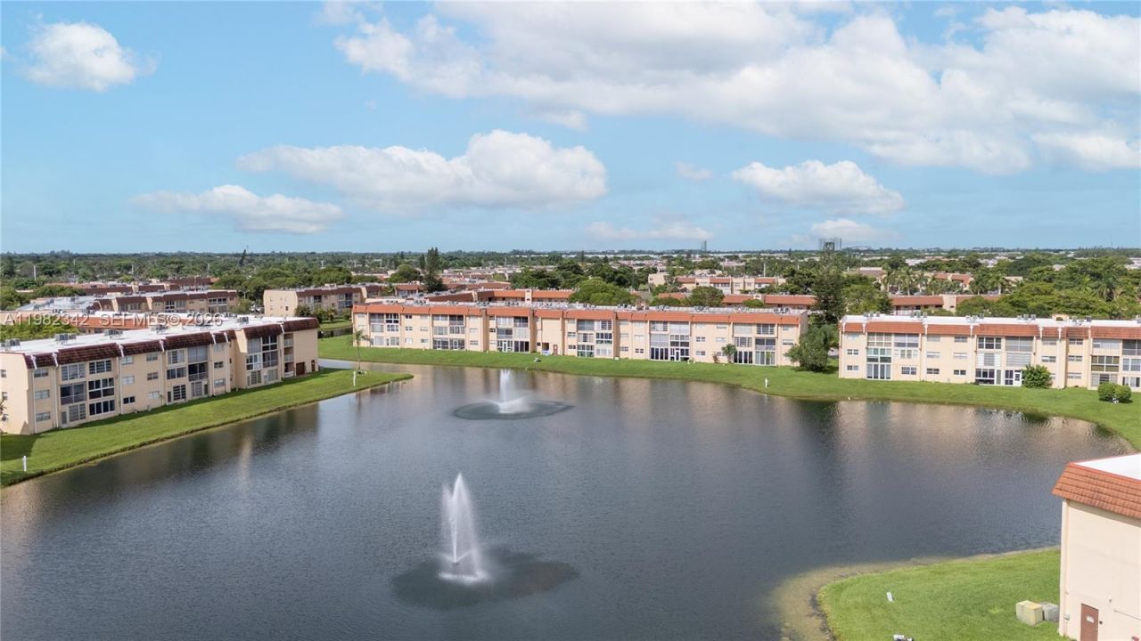 8950 Sunrise Lakes Blvd, Unit 309, Sunrise, FL 33322 Photo