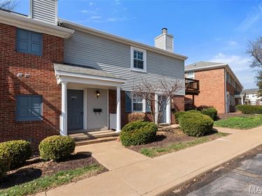 1423 Peacock Lane, Brentwood, MO 63144