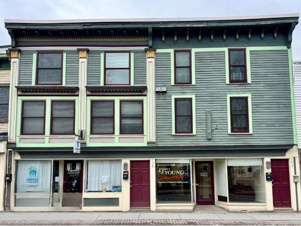 136 North Street, Bennington, VT 05201