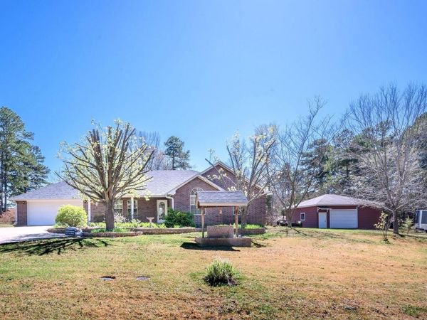 908 Orchard Avenue, Mena, AR 71953