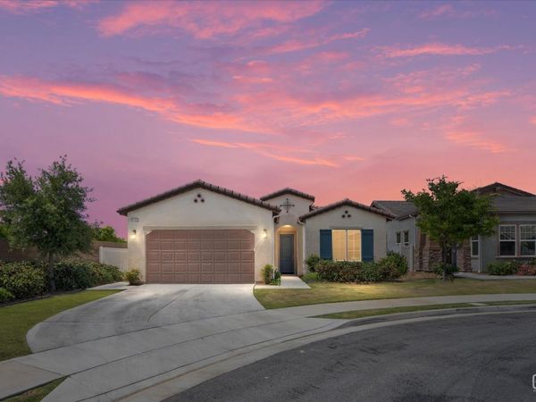 9702 Petersburg Place , Bakersfield, CA 93306