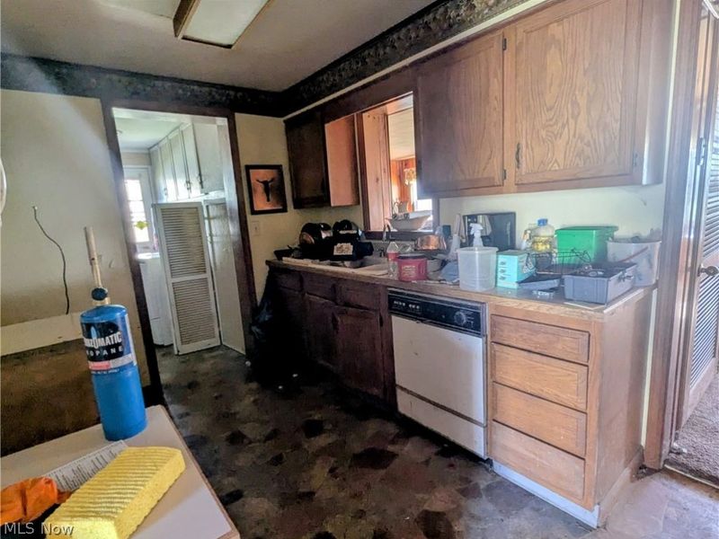 1085 Stevens Boulevard, Eastlake, OH 44095 Photo 8