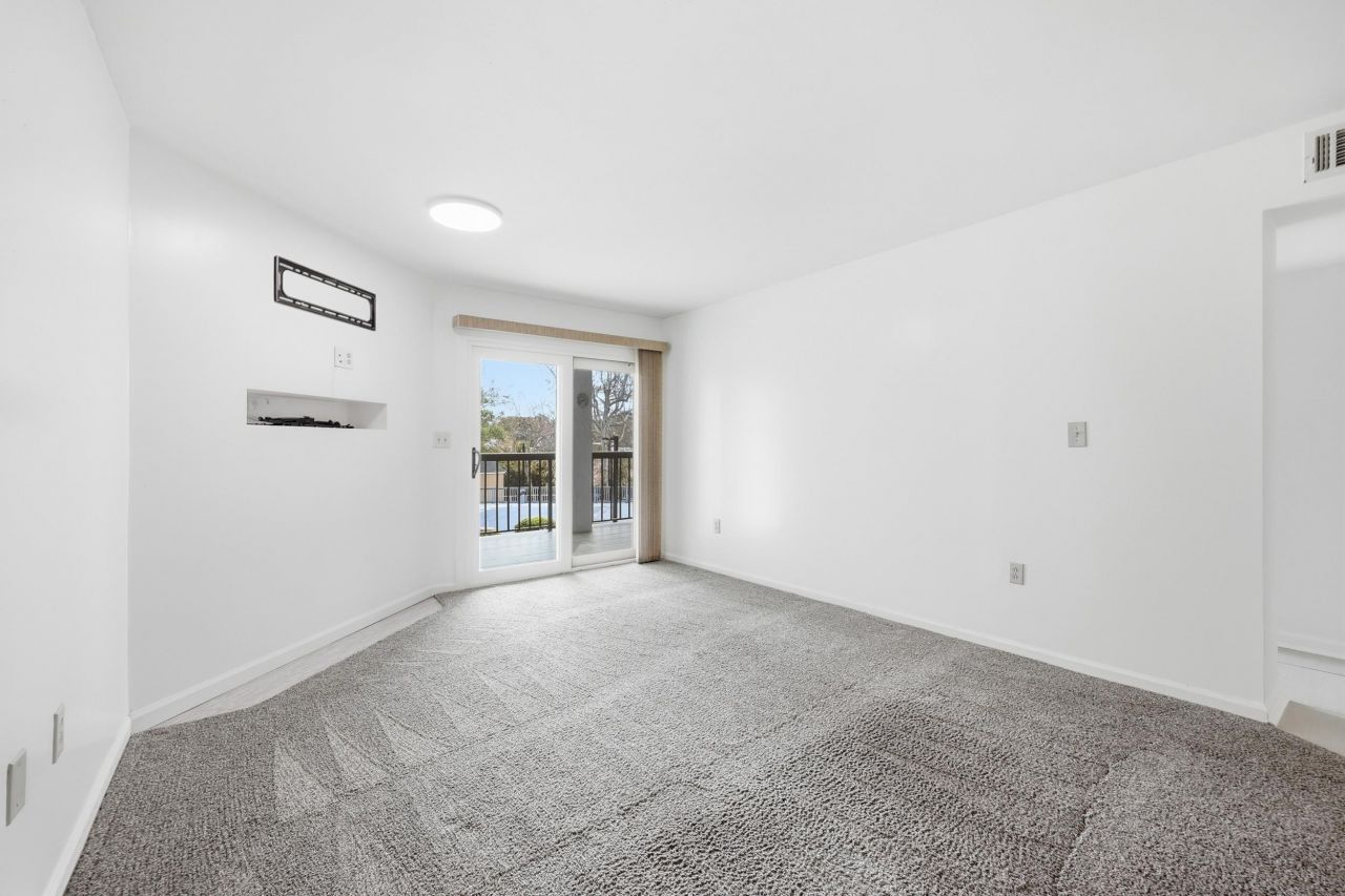 311 69th Ave. N  Photo 19