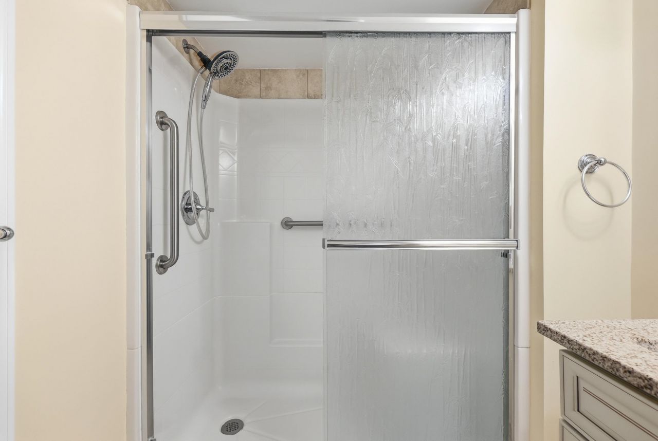 311 69th Ave. N  Photo 26