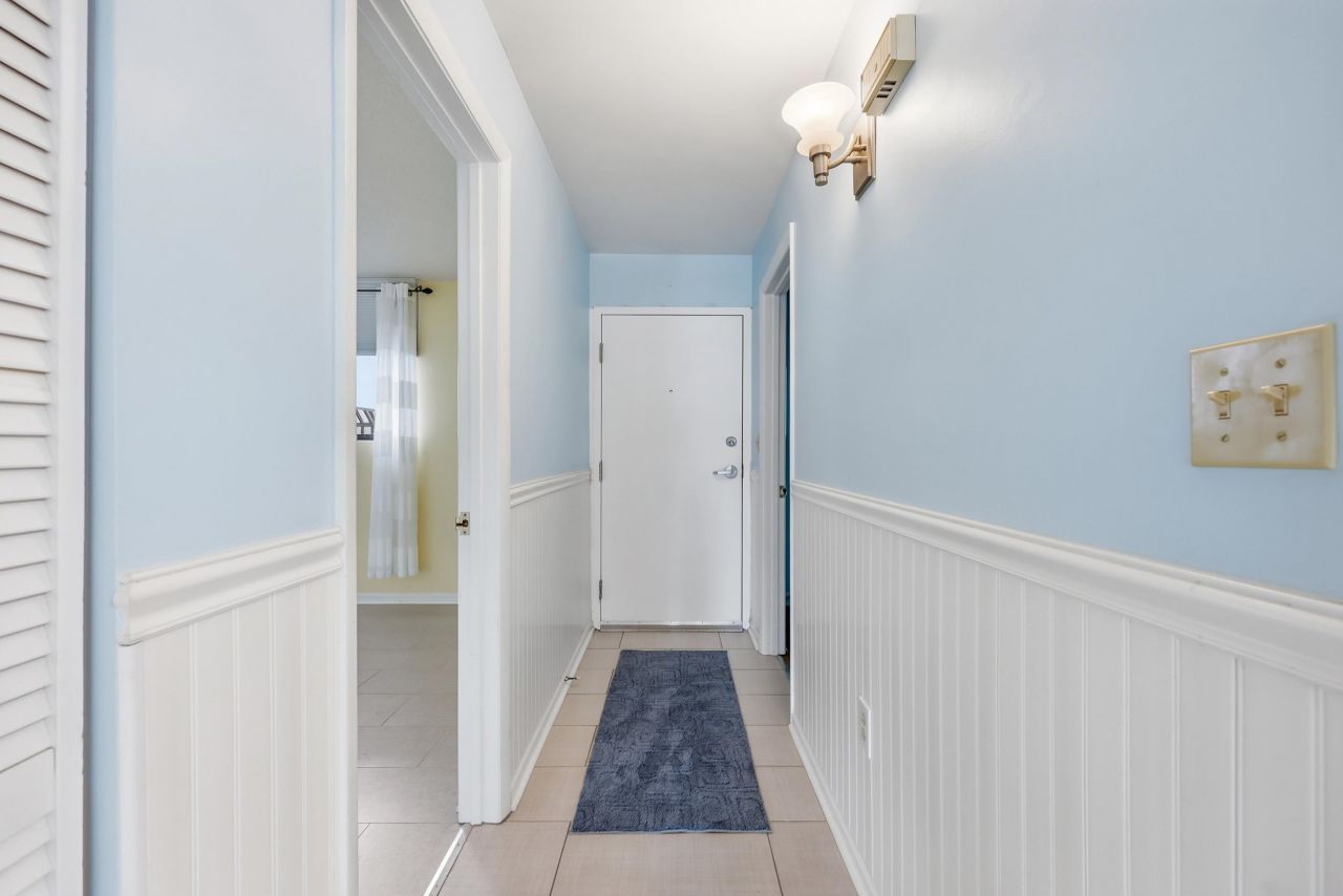 311 69th Ave. N  Photo 9