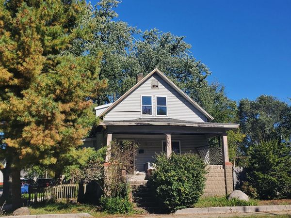 1621 W 10th Street , Michigan City, IN 46360