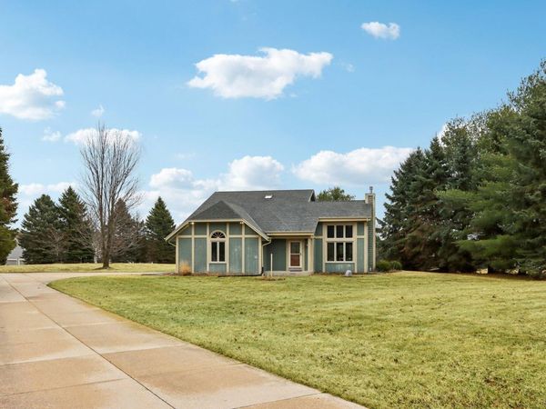 W303N6590 Irene Ln, Merton, WI 53029