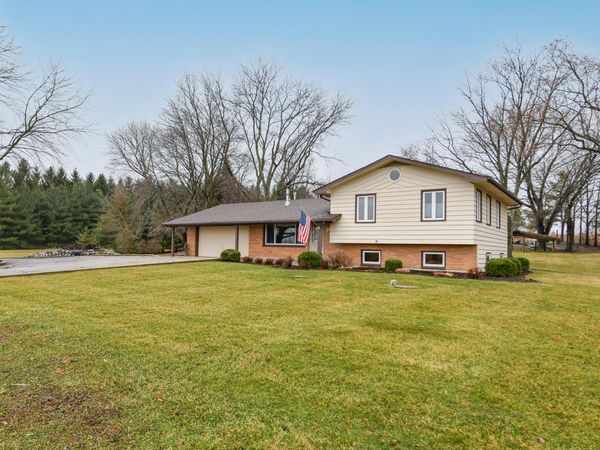 7317 Keystone Rd, Richmond, IL 60071