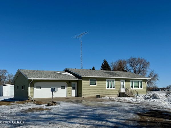14647 95TH Street NE, Hamilton, ND 58238