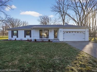 6227 McKenzie Drive, Mundy Twp, MI 48507