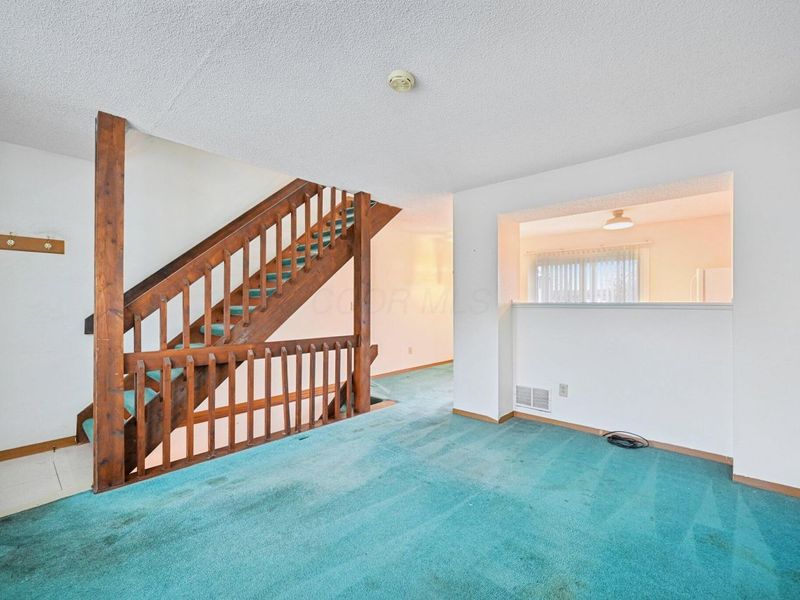 7835 Barkwood Drive, Columbus, OH 43085 Photo 3