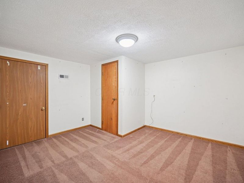 7835 Barkwood Drive, Columbus, OH 43085 Photo 8