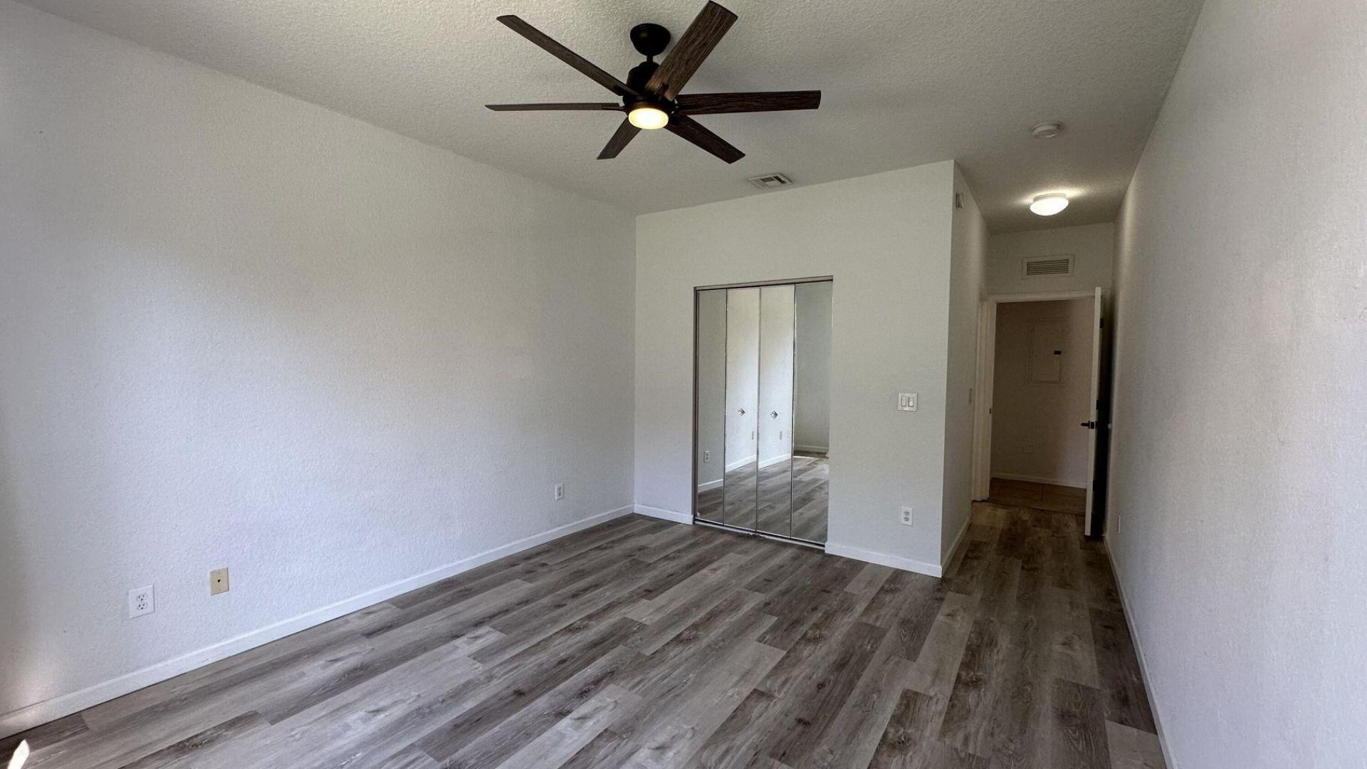 3549 Forest Hill Boulevard, Unit 19, Palm Springs, FL 33406 Photo