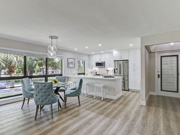 206 Brackenwood Terrace, Unit 206, Palm Beach Gardens, FL 33418