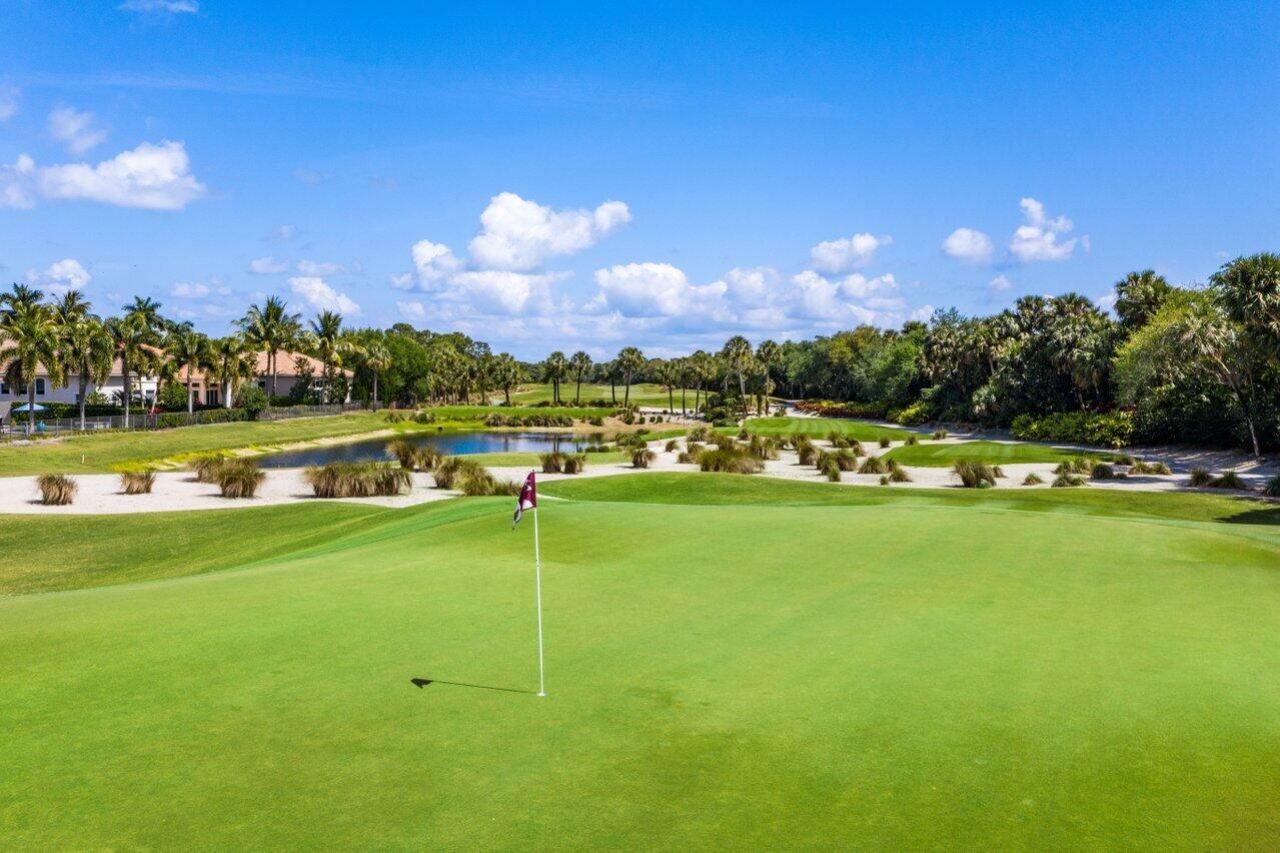 686 Hermitage Circle, Palm Beach Gardens, FL 33410 Photo