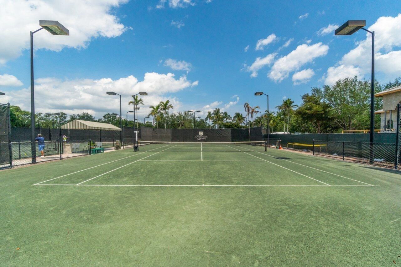 686 Hermitage Circle, Palm Beach Gardens, FL 33410 Photo