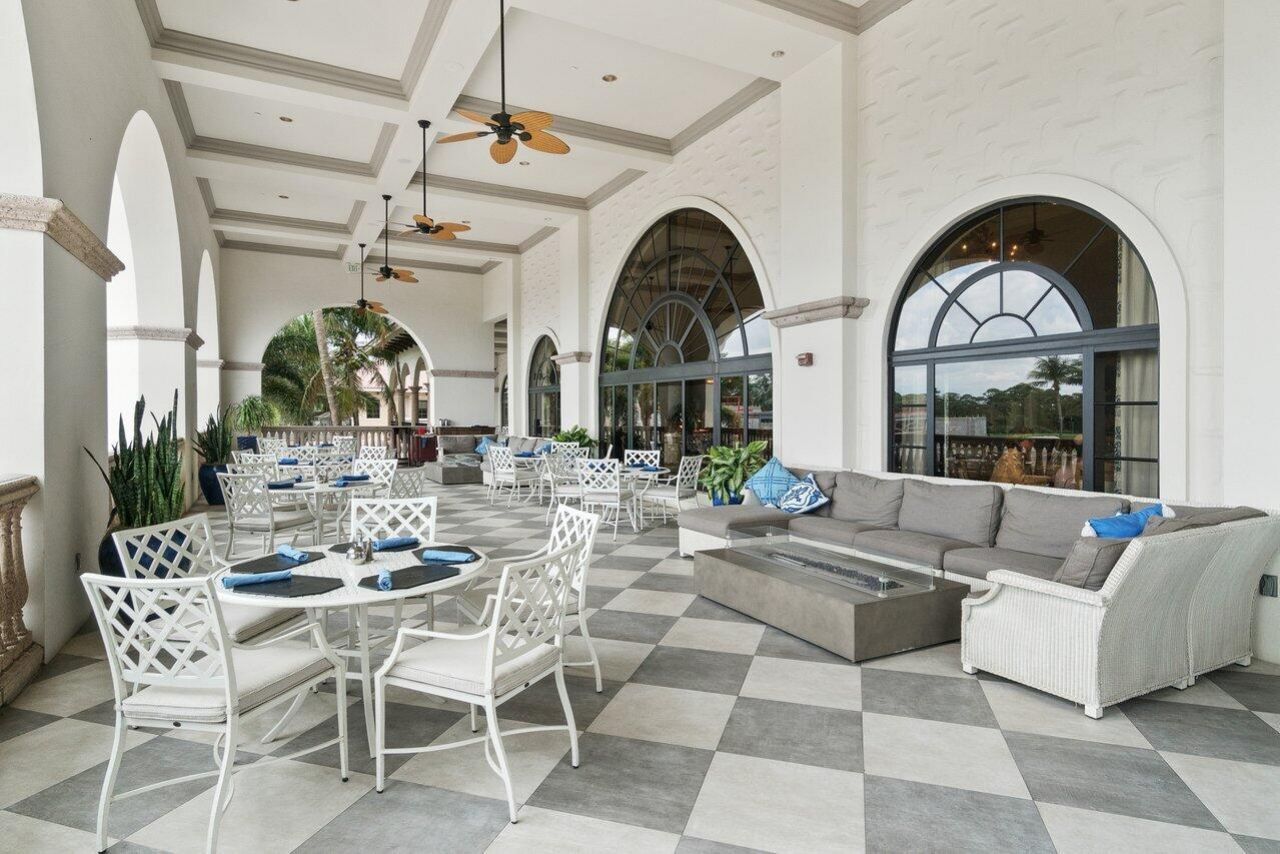 686 Hermitage Circle, Palm Beach Gardens, FL 33410 Photo