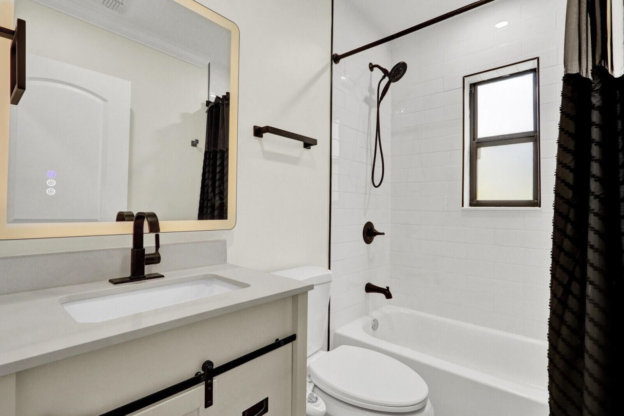 431 52nd Street, West Palm Beach, FL 33407 Photo