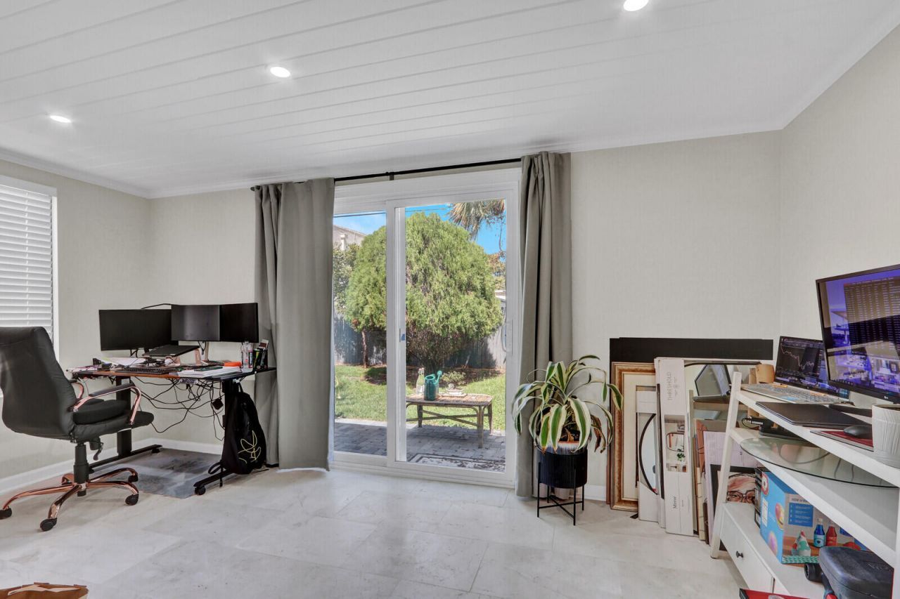 431 52nd Street, West Palm Beach, FL 33407 Photo