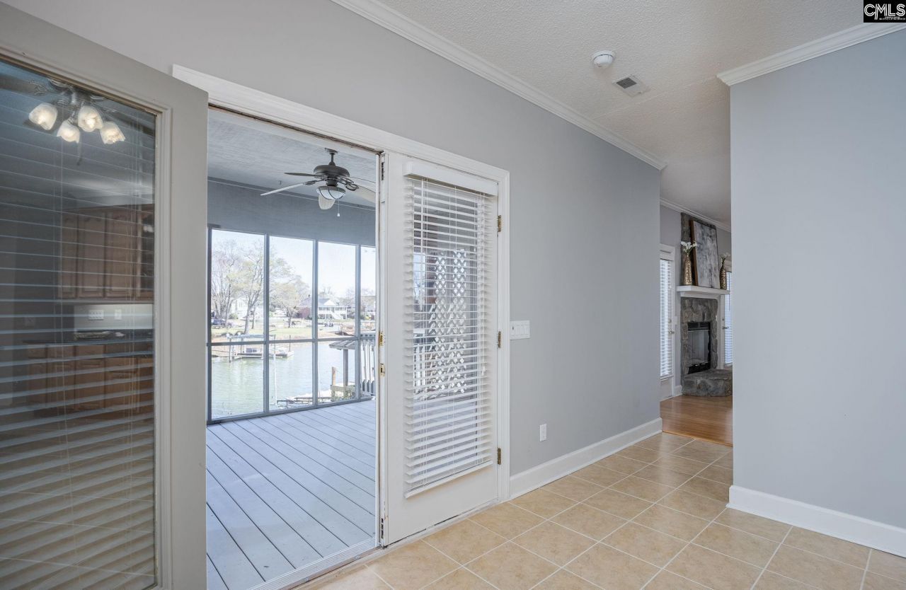 1045 Jones Road Photo 22