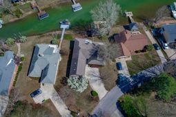 1045 Jones Road photo 4