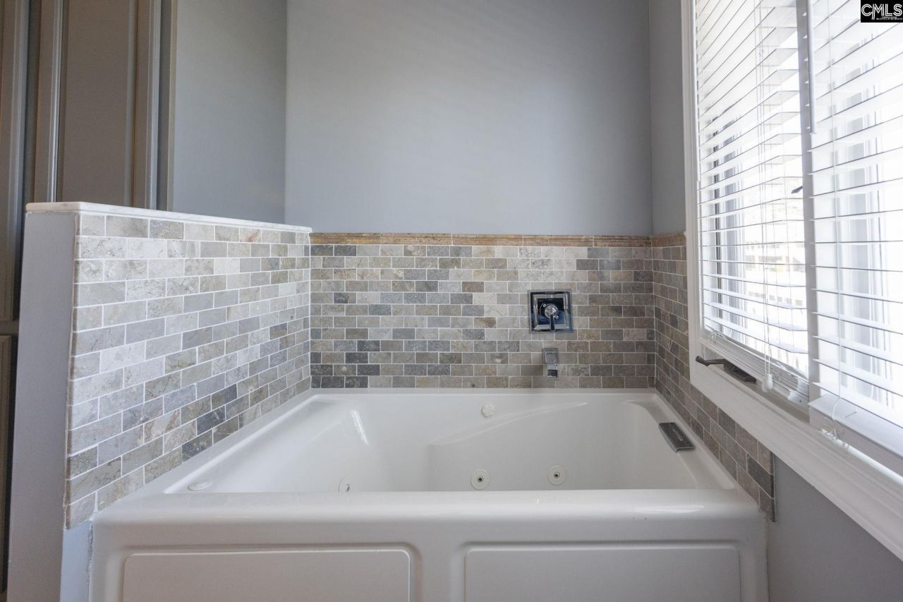 1045 Jones Road Photo 38