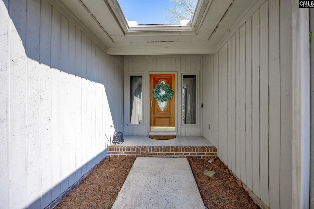 1045 Jones Road Photo 4