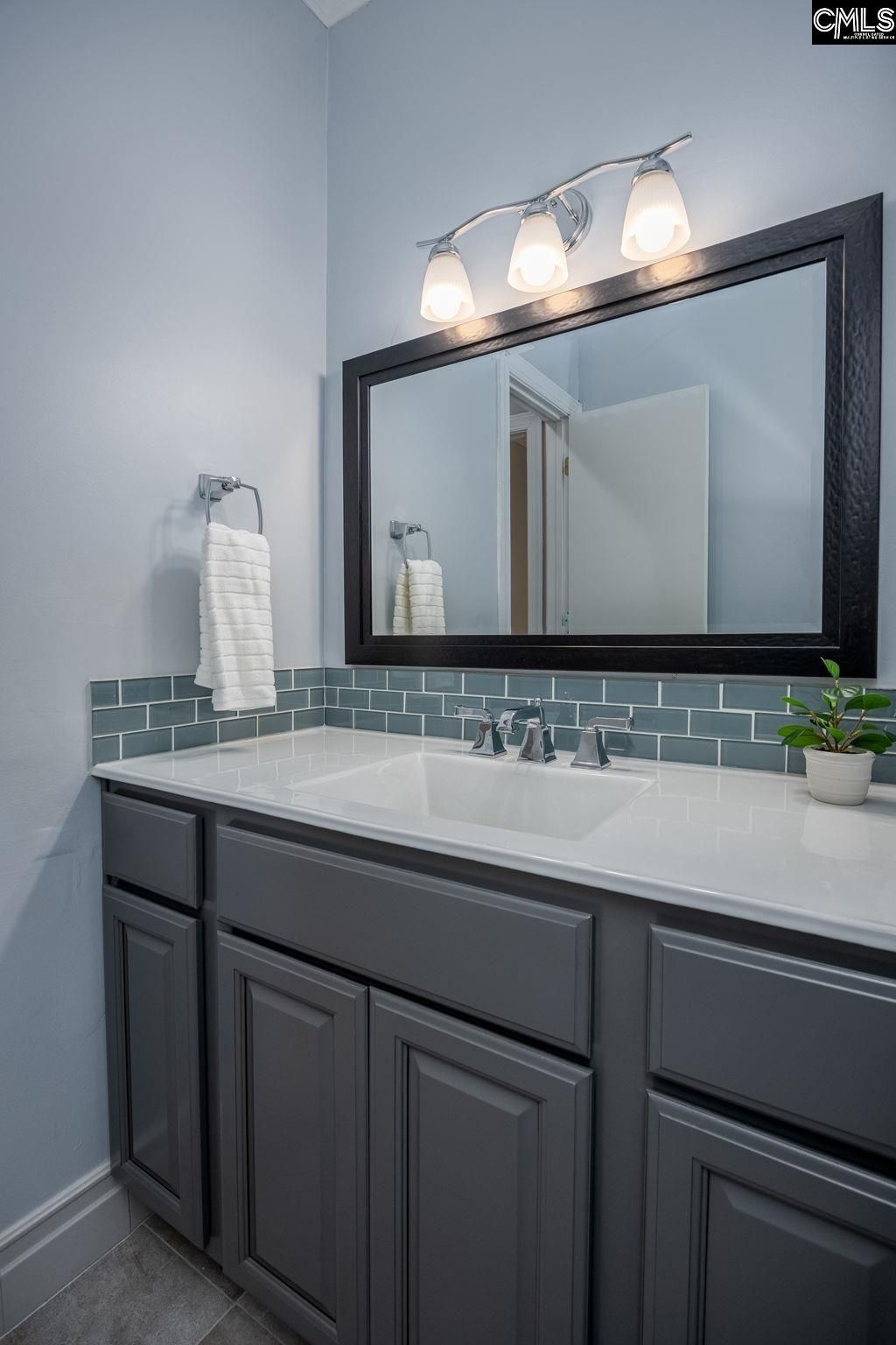 1045 Jones Road Photo 49